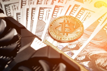 怎么查比特币月平均价格