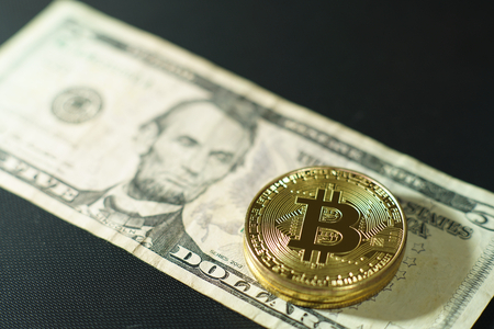 比特币如何查看开盘价格