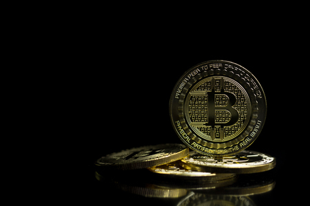 比特币他的收益怎么来的