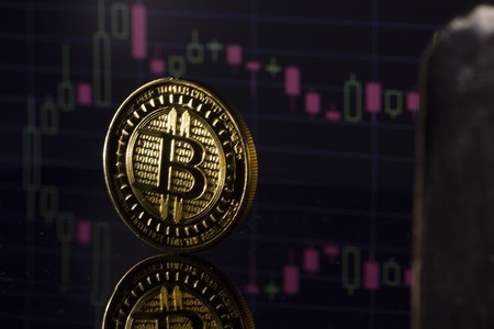 每t产出多少比特币